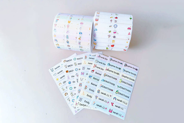 Gli adesivi con nome personalizzati illuminano il mondo creativo di tuo figlio