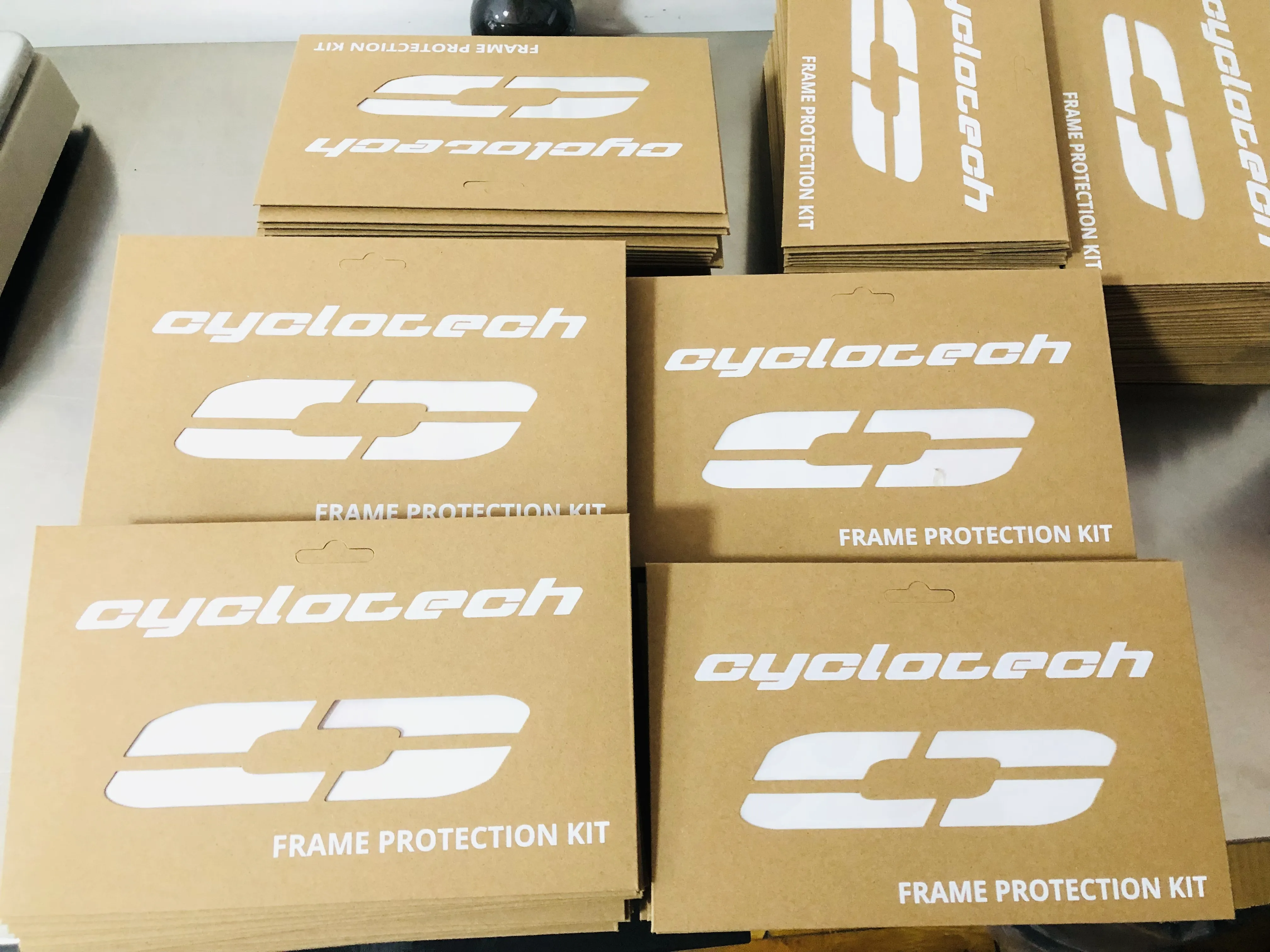 Gli adesivi per il telaio della bicicletta sono ora disponibili nei Paesi Bassi