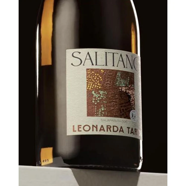 Etichetta di vino rosso